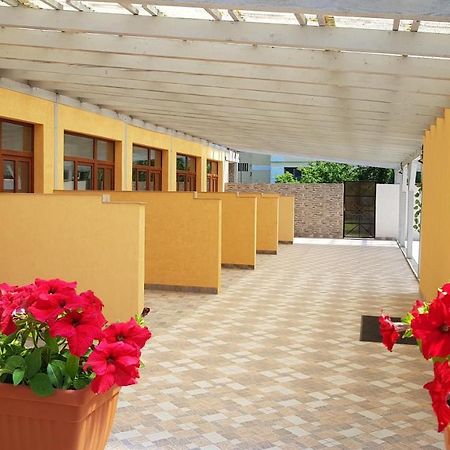 Resting House Hotel Brasov Ngoại thất bức ảnh